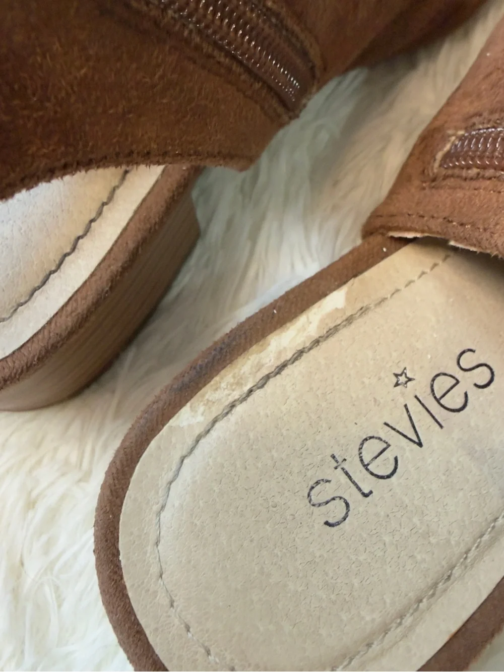 Stevies Brown Faux Suede Lace-Up Block Heel Sandals Girls Size 2